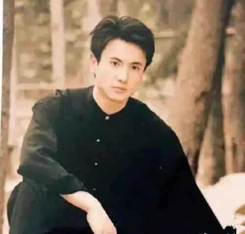 娱乐吃瓜沈腾是谁呀图片,娱乐吃瓜界的喜剧担当